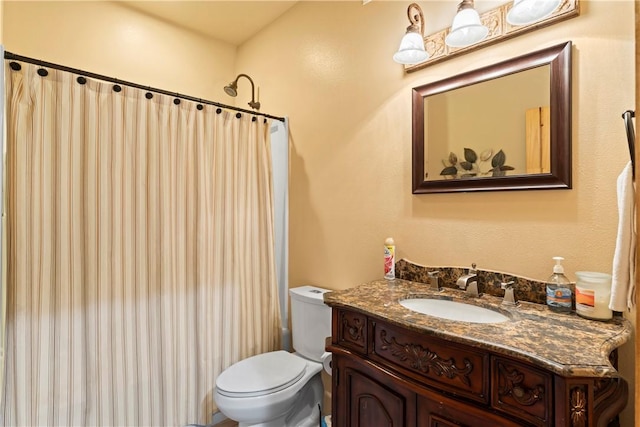 756 Brentwood Dr, Lake Arrowhead, CA 92352 - bathroom with vanity and curtained shower