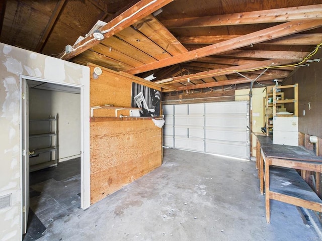 837 Oneonta St, Imperial Beach, CA 91932 - view of garage