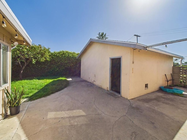 837 Oneonta St, Imperial Beach, CA 91932 - view of outdoor structure featuring fence