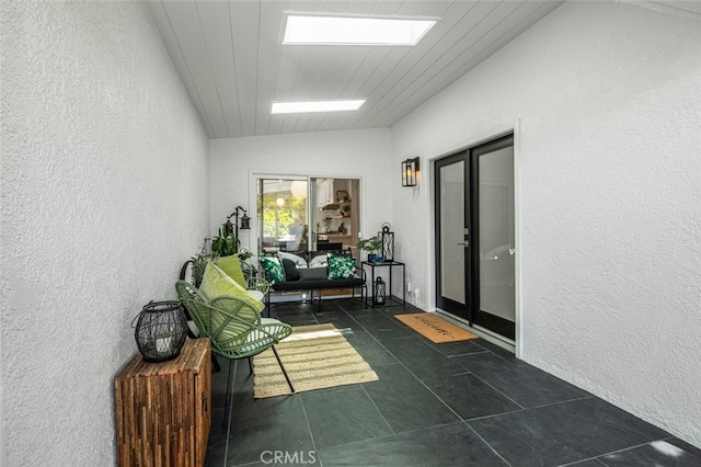 34832 Calle Del Sol, Dana Point, CA 92624 - sunroom featuring vaulted ceiling