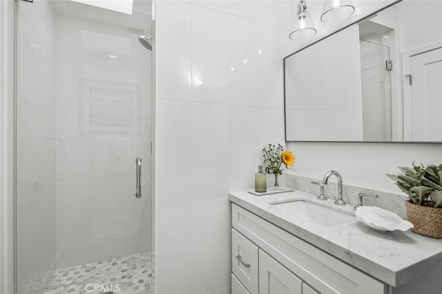 34832 Calle Del Sol, Dana Point, CA 92624 - bathroom featuring a shower stall and vanity
