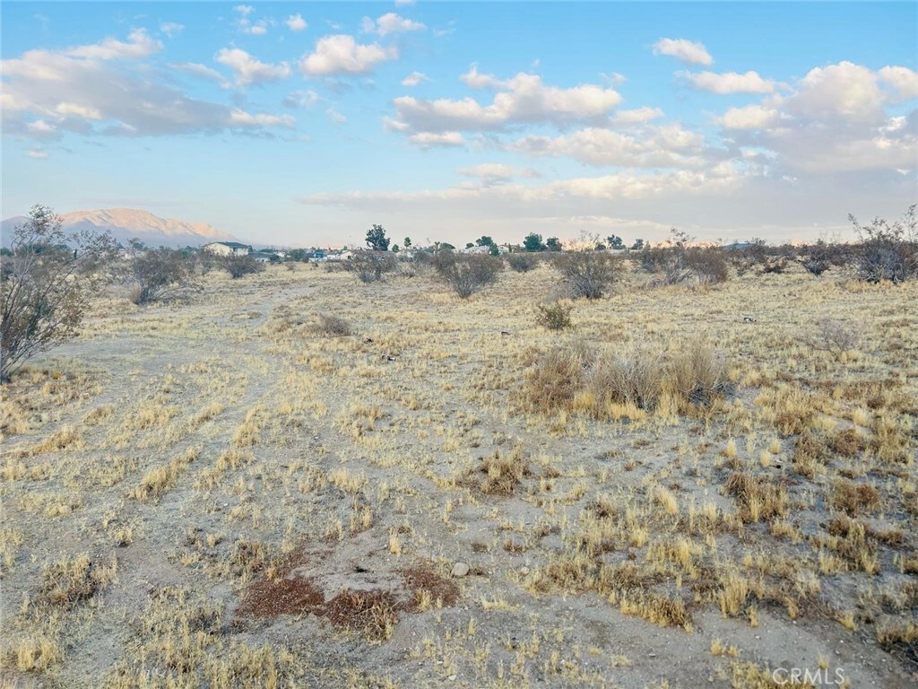 0 El Evado, Victorville, CA 92394 - photo 4