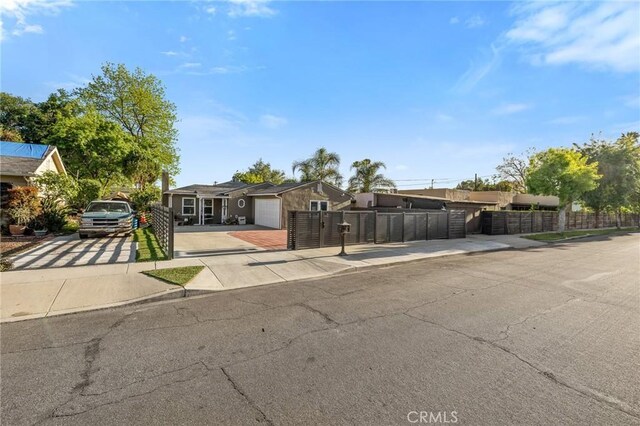 608 Stonehurst Dr, Altadena, CA 91001 - photo 6
