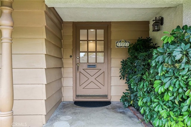 view of exterior entry