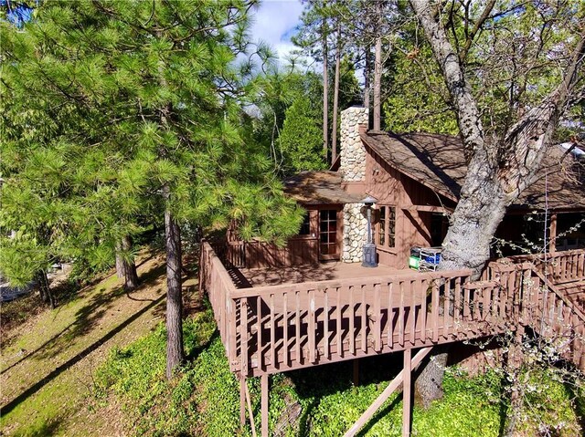 39121 Lake Dr, Bass Lake, CA 93604 - view of yard featuring a deck