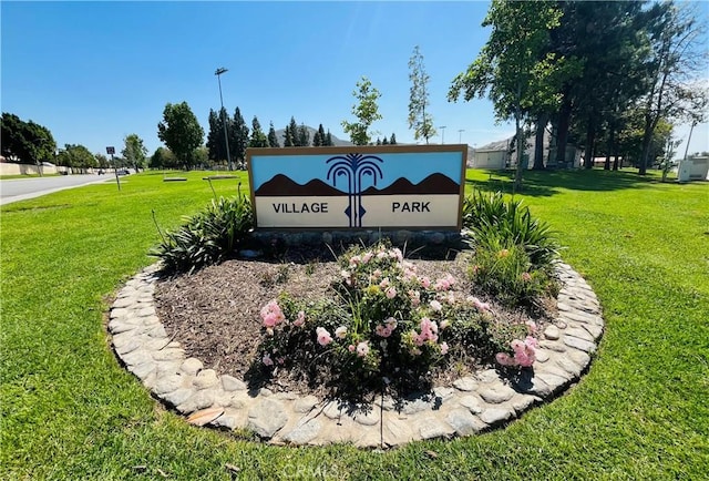 15767 San Roque Rd, Fontana, CA 92337 - community / neighborhood sign featuring a yard