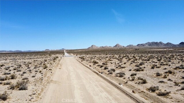 13876 Harrod Rd, Lucerne Valley, CA 92356 - photo 7