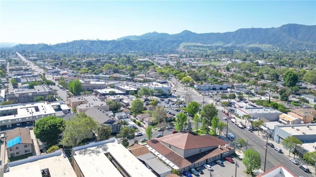 300 W Tujunga Ave, Burbank, CA 91502 - aerial view of a mountainous background