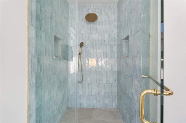 full bathroom featuring a stall shower