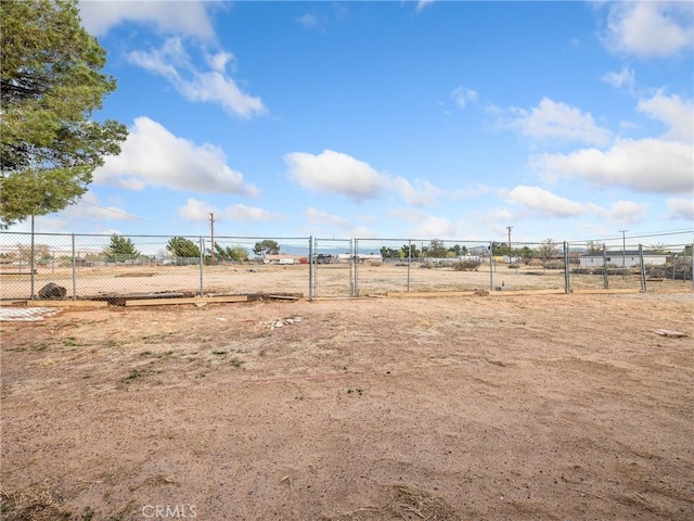 14435 Hopi Rd, Apple Valley, CA 92307 - view of yard featuring fence