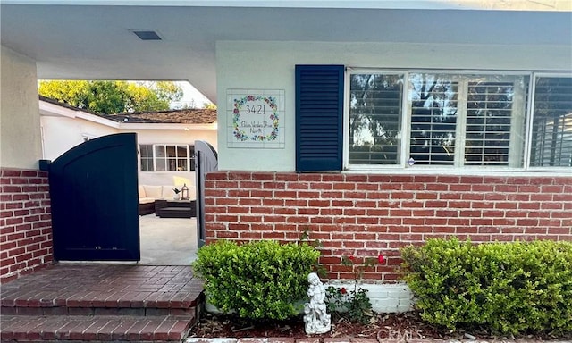 3421 N Palos Verdes Dr N, Palos Verdes Estates, CA 90274 - view of exterior entry featuring brick siding