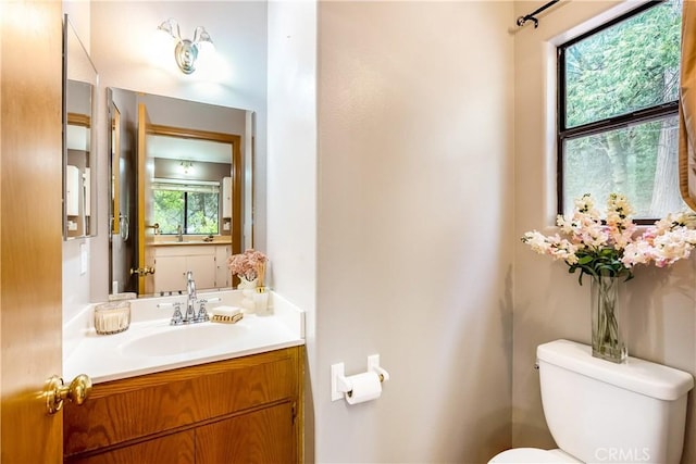 862 Strawberry Peak Rd, Twin Peaks, CA 92391 - half bath with vanity and toilet
