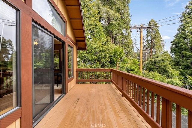 862 Strawberry Peak Rd, Twin Peaks, CA 92391 - view of wooden deck