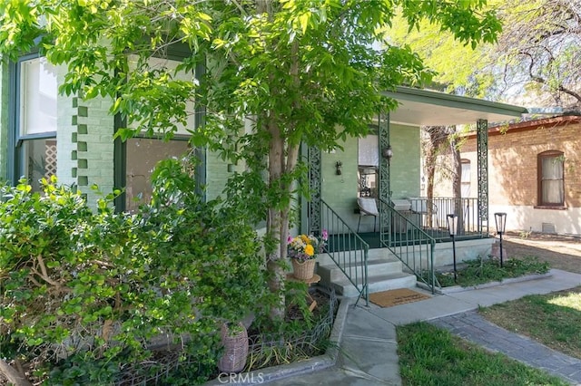 view of front of home with covered porch