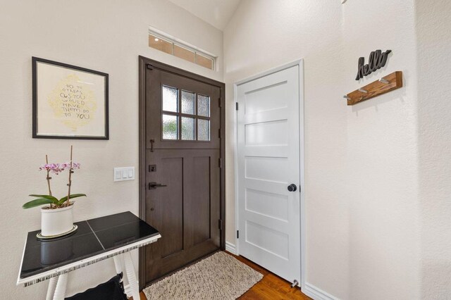 1024 Cottage Way, Encinitas, CA 92024 - foyer entrance featuring wood finished floors and baseboards