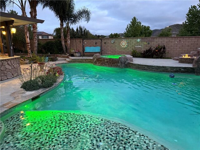 25279 Spur Branch Pl, Menifee, CA 92584 - view of pool with a patio area and a pool with connected hot tub