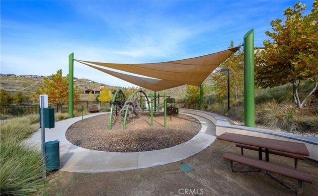 24845 Elison Ct, Corona, CA 92883 - view of community featuring fence