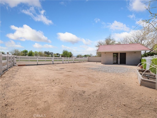 view of yard featuring an enclosed area