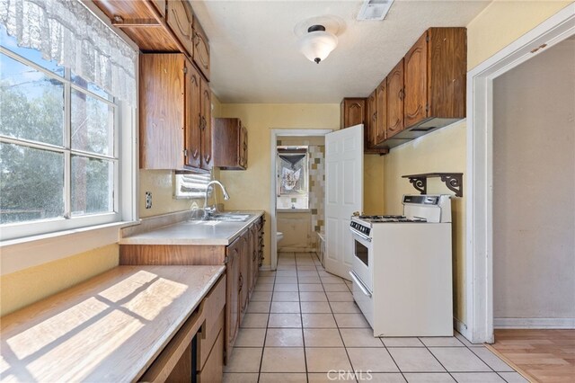 1406 Prospect Dr, Pomona, CA 91766 - photo 31