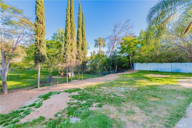 4912 Shaw Ln, Yorba Linda, CA 92886 - view of yard featuring fence