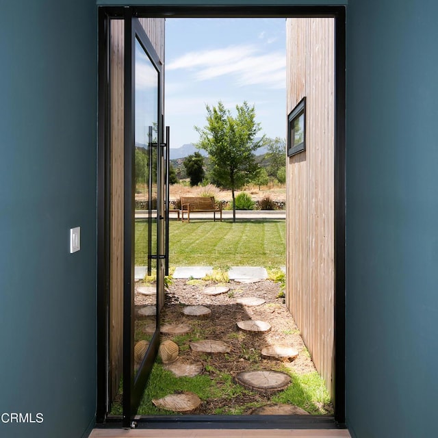 11100 Sulphur Mountain Rd, Ojai, CA 93023 - entryway featuring a mountain view