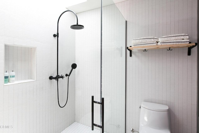 11100 Sulphur Mountain Rd, Ojai, CA 93023 - bathroom with toilet, tile walls, and a tile shower