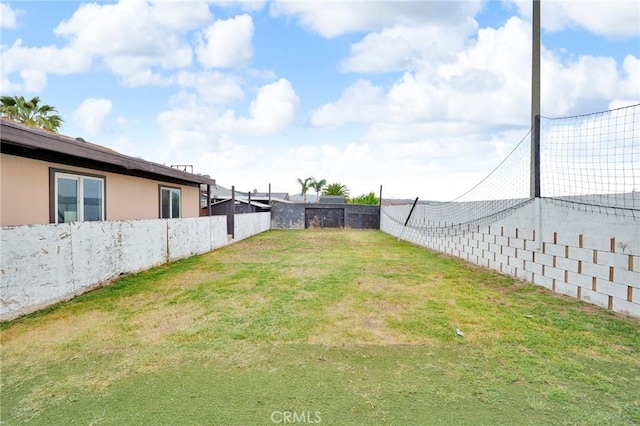 14696 Blackbush Rd, Moreno Valley, CA 92553 - view of yard featuring a fenced backyard
