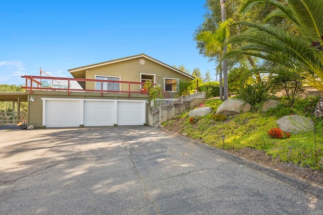 3223 Olive Hill Rd, Fallbrook, CA 92028 - view of front facade with driveway