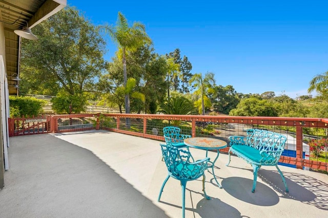 3223 Olive Hill Rd, Fallbrook, CA 92028 - view of patio / terrace