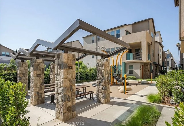225 Scratch Rd, Covina, CA 91722 - view of property's community featuring a residential view