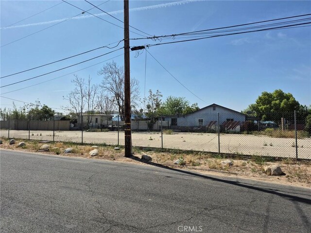 27489 4th St, Highland, CA 92410