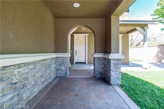 27321 Carlton Oaks St, Murrieta, CA 92562 - property entrance with stucco siding