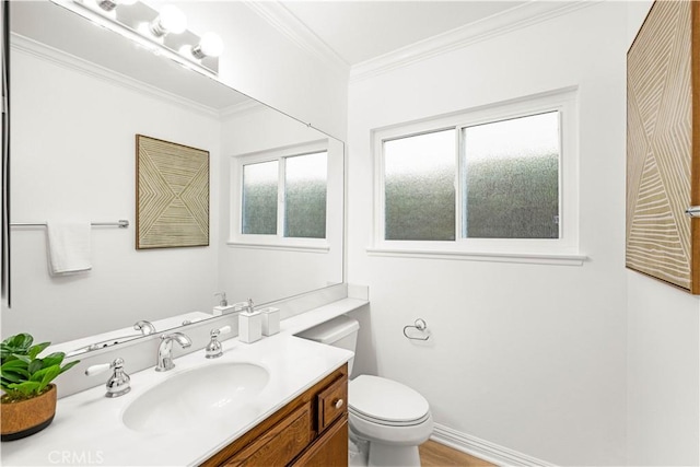 19 Alameda, Irvine, CA 92620 - bathroom with toilet, crown molding, and vanity