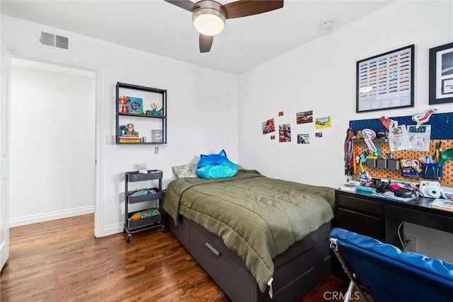 2818 Francis Ln, Costa Mesa, CA 92626 - bedroom with visible vents, a ceiling fan, baseboards, and wood finished floors