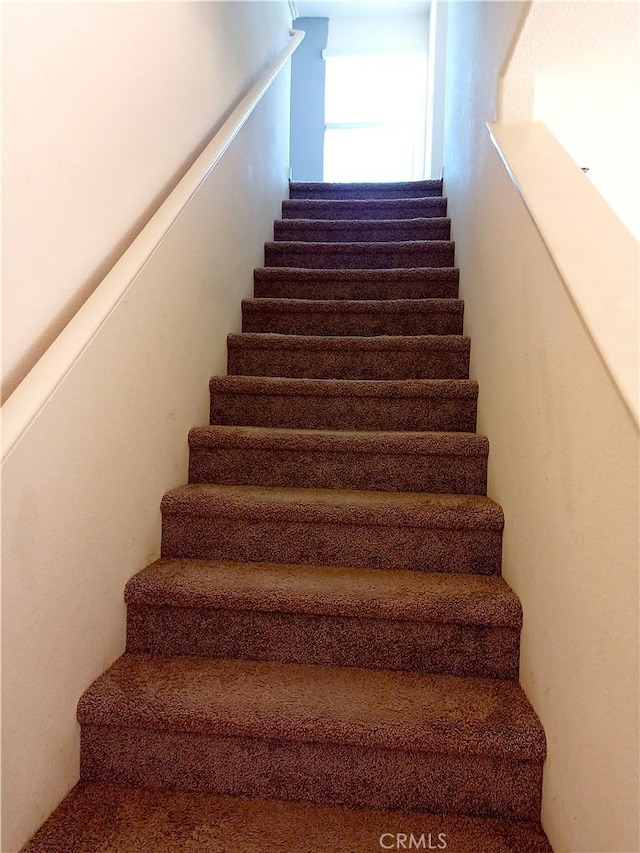 4244 Rutherford Ave, Merced, CA 95348 - view of stairs