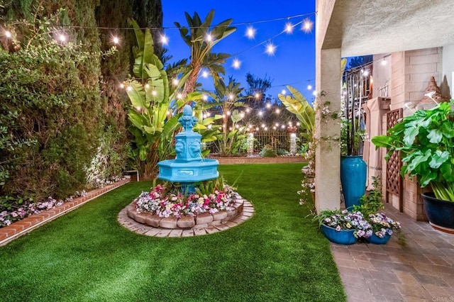 455 Ridgeview Ct, Bonita, CA 91902 - yard at night with fence