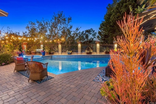 455 Ridgeview Ct, Bonita, CA 91902 - view of swimming pool featuring a patio area, a pool with connected hot tub, and fence