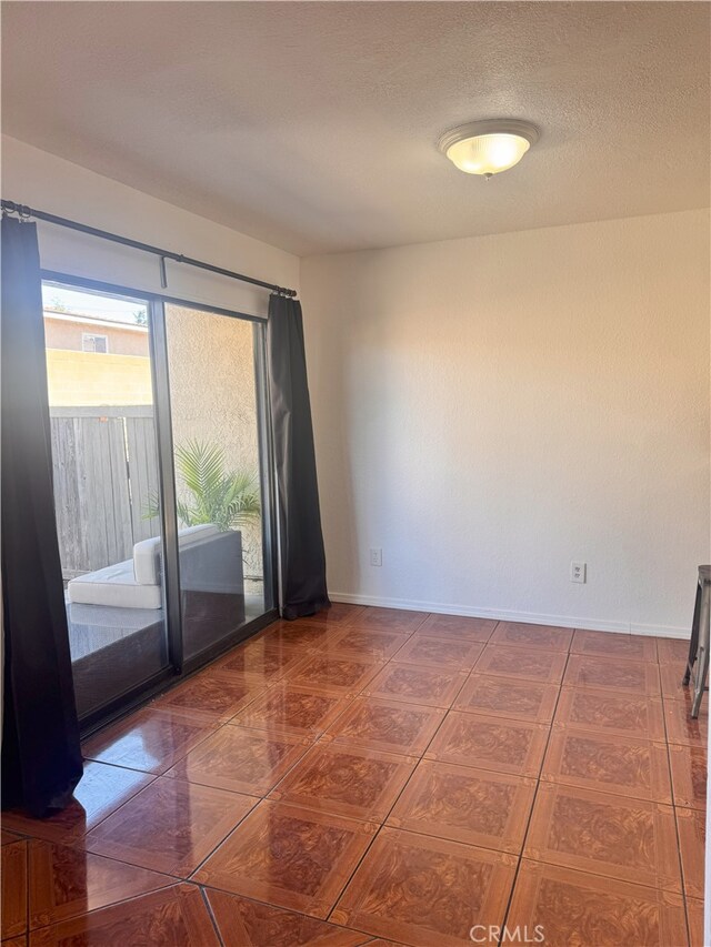 9208 Citrus Ave Unit C, Fontana, CA 92335 - empty room featuring baseboards