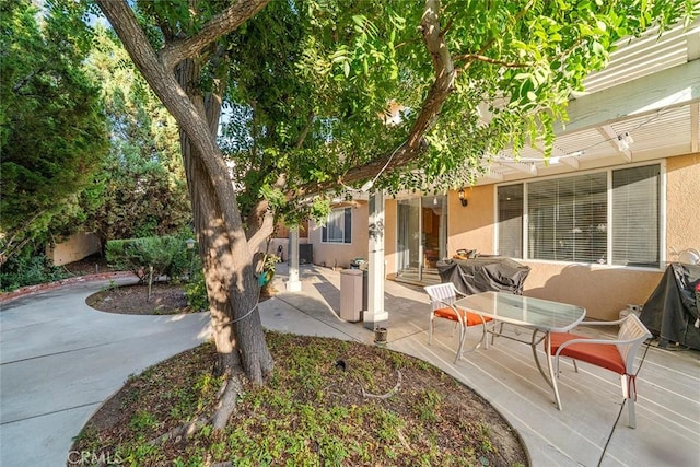 30754 Links Ct, Temecula, CA 92591 - deck with a patio area and a pergola