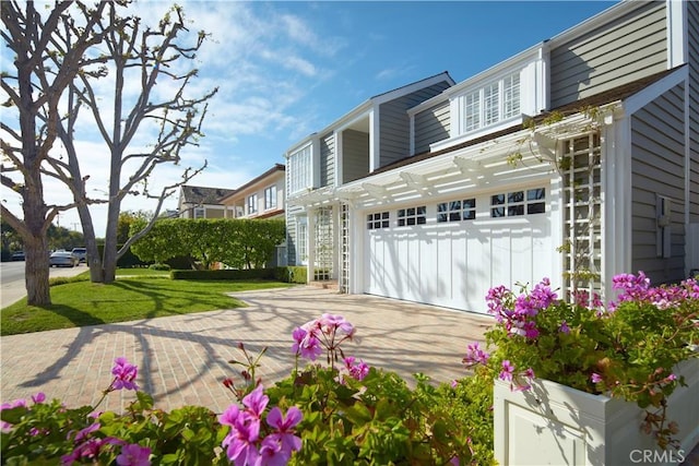 736 Harbor Island Dr, Newport Beach, CA 92660 - exterior space with driveway