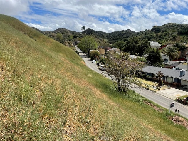 15 Driver Ave, Val Verde, CA 91384
