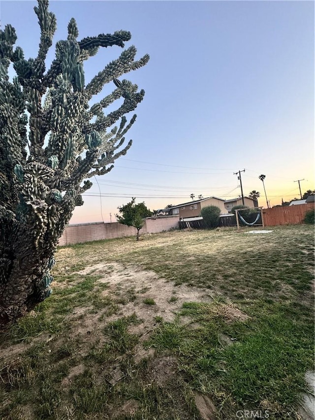 26659 6th St, Highland, CA 92346 - view of yard
