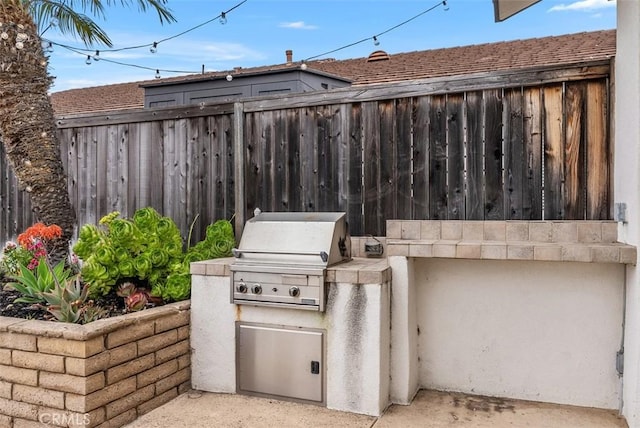 625 Calle Miguel, San Clemente, CA 92672 - view of patio featuring an outdoor kitchen