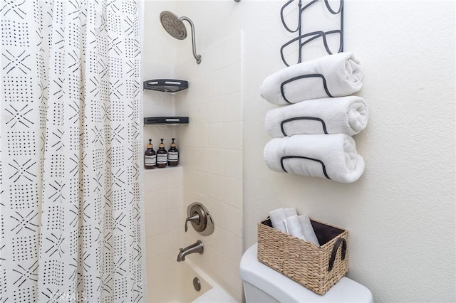 1929 Casa Linda St, Needles, CA 92363 - full bath with toilet and shower / bath combo with shower curtain