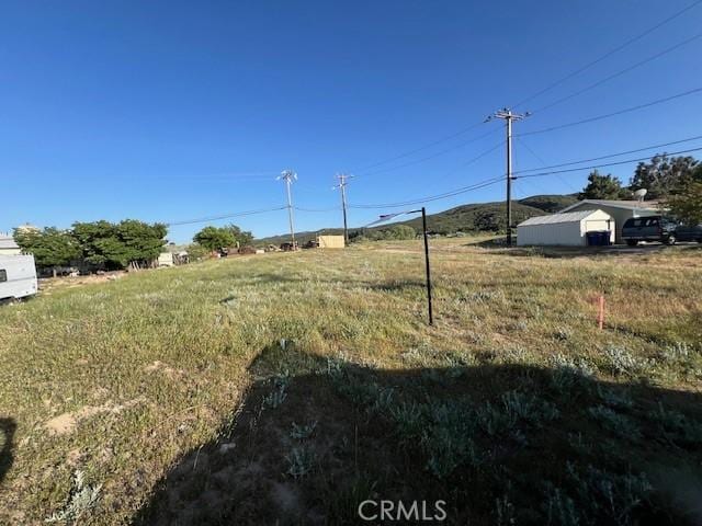 42808 Bluehills Dr, Lake Elizabeth, CA 93532