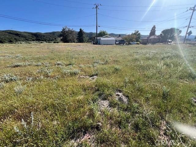 42808 Bluehills Dr, Lake Elizabeth, CA 93532