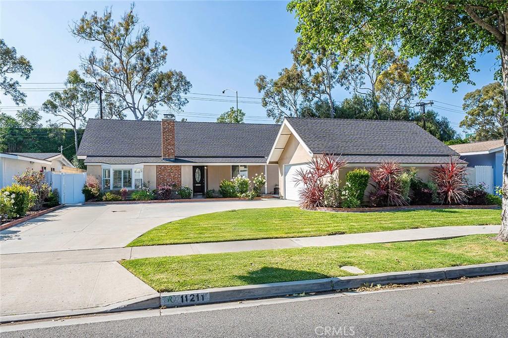 11211 Martha Ann Dr, Rossmoor, CA 90720 - photo 1