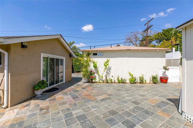 10444 Flowerdale Ct, Sun Valley, CA 91352 - view of patio / terrace