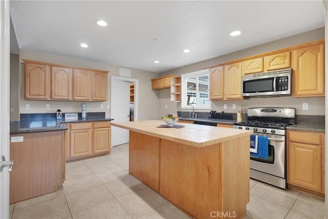 5378 Bellflower St, Oak Hills, CA 92344 - photo 5