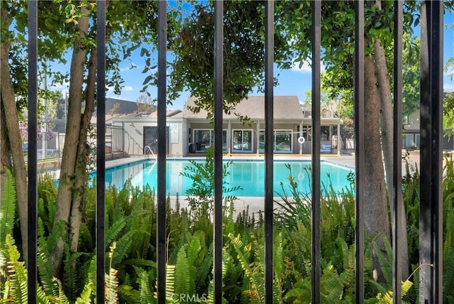 7200 Newton Way, Stanton, CA 90680 - view of community pool